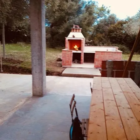 Tatil Evi Sa Domu E Muru *